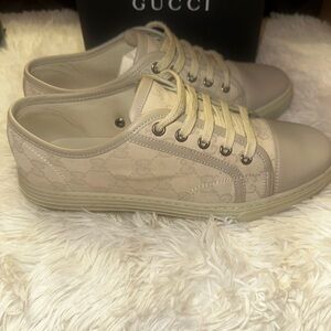 Gucci Women's Light Beige Lace-Up Sneakers